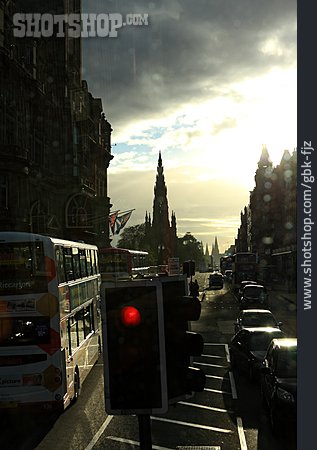 
                Städtisches Leben, Straßenverkehr, Edinburgh                   