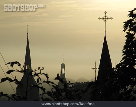 
                Silhouette, Kirchturm                   