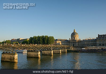 
                Paris, Seinebrücke, Pont Des Arts                   