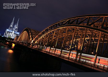 
                Köln, Hohenzollernbrücke, Rheinbrücke                   