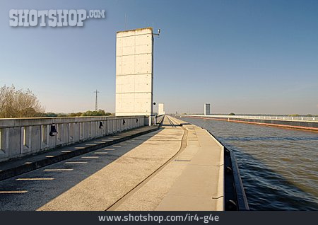 
                Kanalbrücke Magdeburg                   