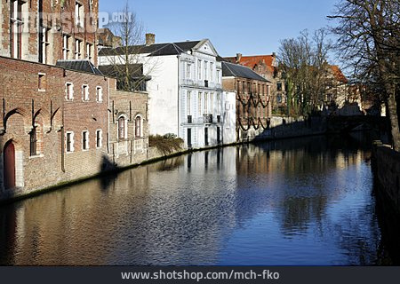 
                Kanal, Altstadt, Brügge                   
