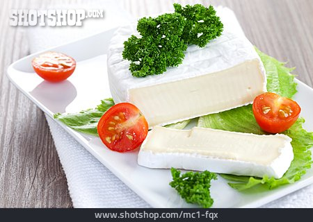 
                Käse, Camembert, Brie                   
