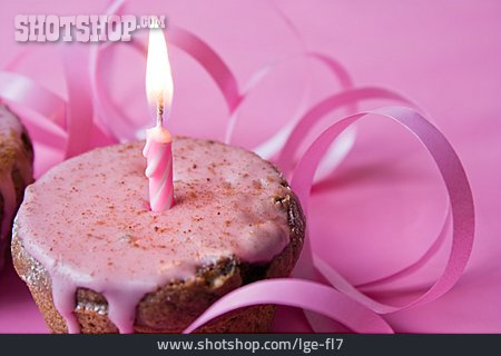 
                Muffin, Geburtstagskuchen, Geburtstagskerze                   
