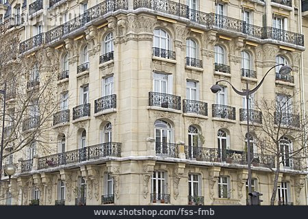
                Wohnhaus, Altbau, Paris                   