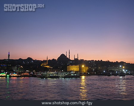 
                Sultan-ahmed-moschee, Istanbul, Marmarameer                   