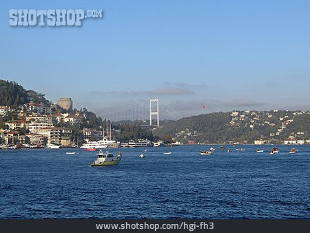 
                Bosporus, Istanbul, Marmarameer                   