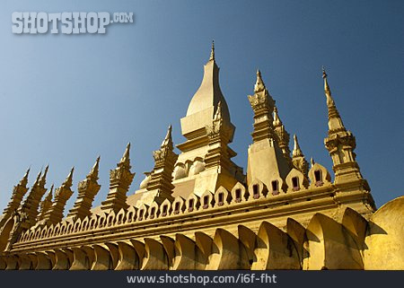 
                Stupa, Pha That Luang                   