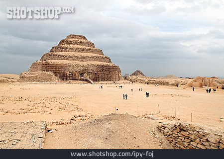 
                Stufenpyramide, Djoser-pyramide                   