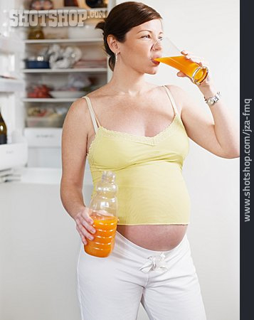 
                Gesunde Ernährung, Trinken, Schwangere                   