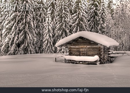 
                Verschneit, Hütte                   