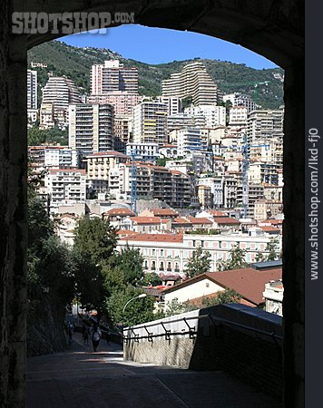 
                Stadtansicht, Torbogen, Monaco                   