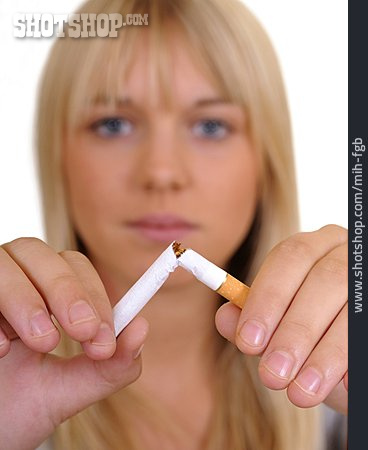 
                Nichtraucher, Rauchverbot, Nikotinentzug                   