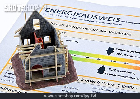 
                Hausbau, Eigenheim, Energieverbrauch                   
