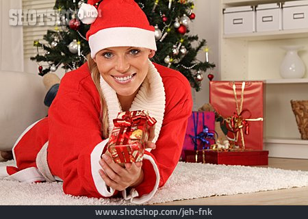 
                Weihnachten, Geschenk, Weihnachtsfrau                   