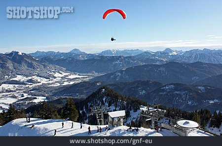 
                Paraglider, Skigebiet, Gleitschirmflieger                   