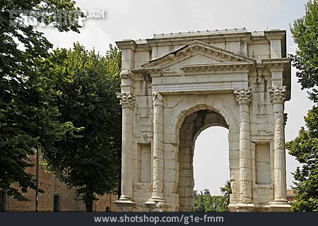 
                Triumphbogen, Verona, Arco Dei Gavi                   