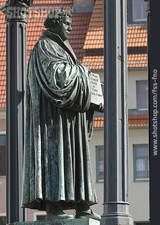 
                Reformator, Lutherdenkmal                   
