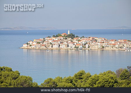 
                Kroatien, Primosten                   