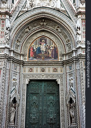 
                Florenz, Santa Maria Del Fiore, Kirchenportal                   
