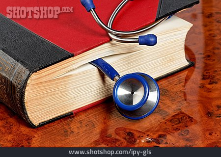 
                Buch, Stethoskop, Medizinstudium, Medizinbuch                   