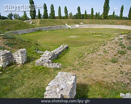 
                Amphitheater, Carnuntum                   