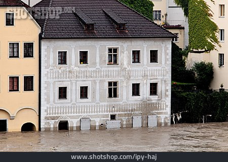 
                Wohnhaus, überschwemmung, Steyr                   