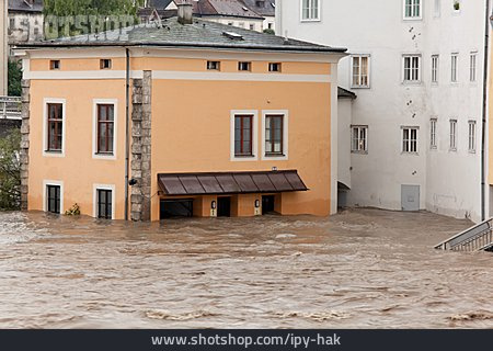 
                Wohnhaus, überschwemmung, Steyr                   