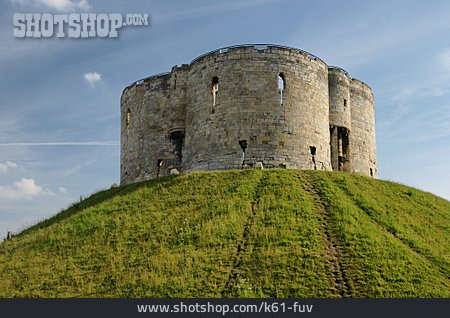 
                York, York Castle, Clifford's Tower                   