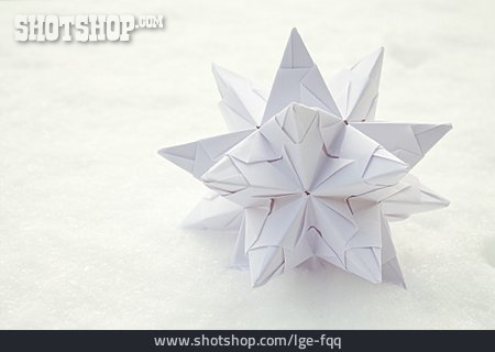 
                Weihnachtsdekoration, Papierstern                   