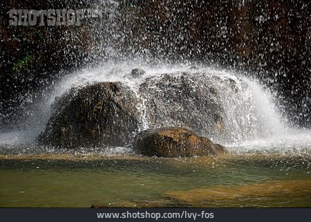 
                Wasser, Wasserfall, Brunnen                   