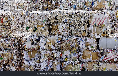 
                Recycling, Altpapier, Recyclinghof                   