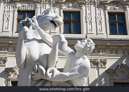 
                Statue, Belvedere                   