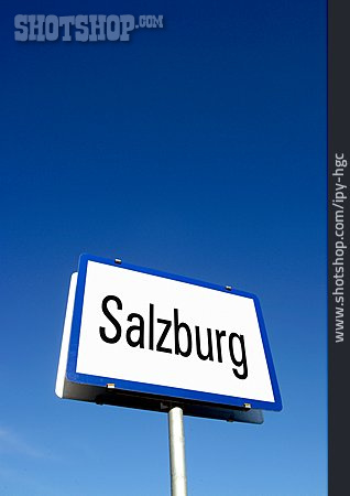 
                Salzburg, Ortsschild, Ortseingang                   