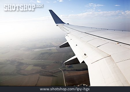 
                Flugzeug, über Den Wolken, Tragfläche                   