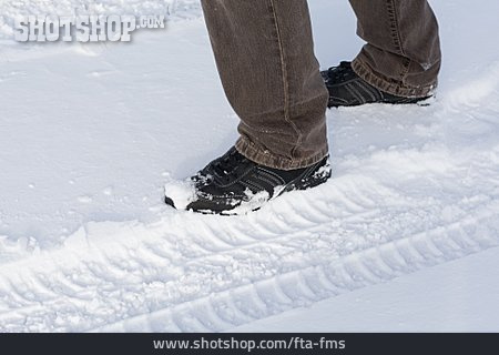 
                Schnee, Füße                   
