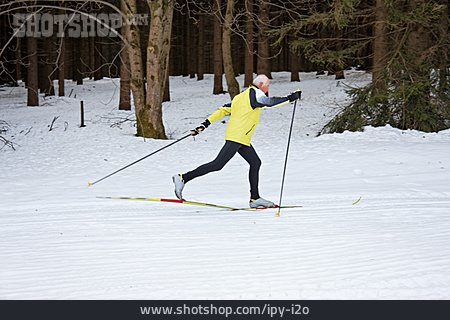 
                Aktiver Senior, Skifahrer, Langlaufski                   