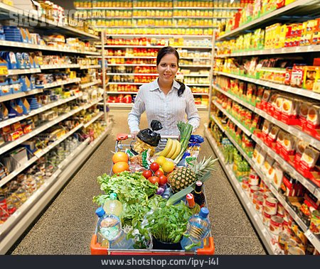 
                Frau, Einkaufen, Supermarkt, Lebensmitteleinkauf                   