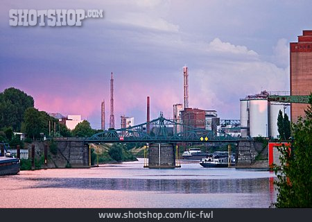 
                Industrie, Linn, Rheinhafen, Drehbrücke, Krefeld                   