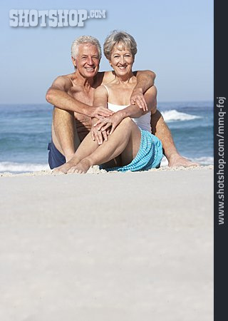 
                Textfreiraum, Ehepaar, Strandurlaub, Seniorenpaar                   