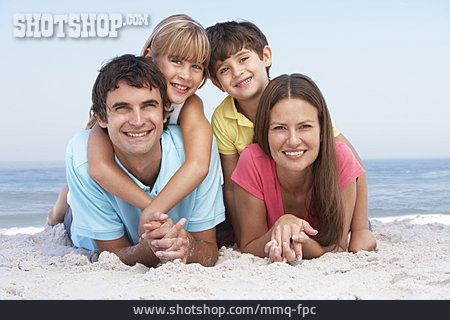 
                Familie, Strandurlaub, Sommerurlaub                   
