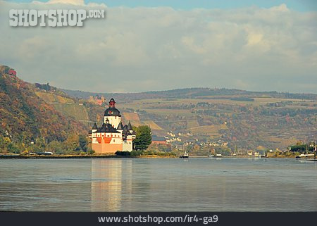 
                Rheingau, Burg Pfalzgrafenstein                   