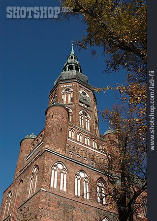 
                Backsteinkirche, Sankt Nikolai                   
