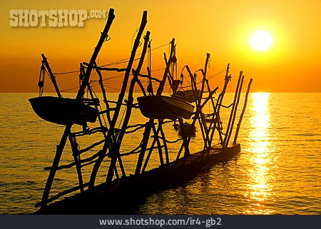 
                Sonnenuntergang, Boot, Maritim, Mittelmeer, Bootssteg                   