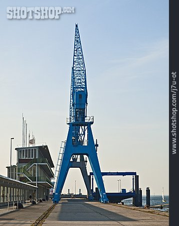 
                Pier, Hafenkran, Steubenhöft, Amerika-hafen                   