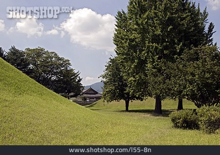 
                Parkanlage, Hügelgrab, Gyeongju                   