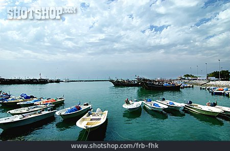 
                Boote, Fischerhafen, Kuwait                   