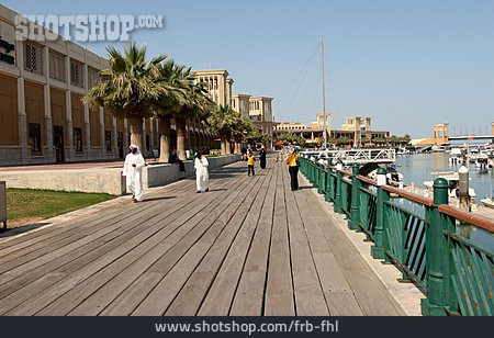 
                Yachthafen, Kuwait                   