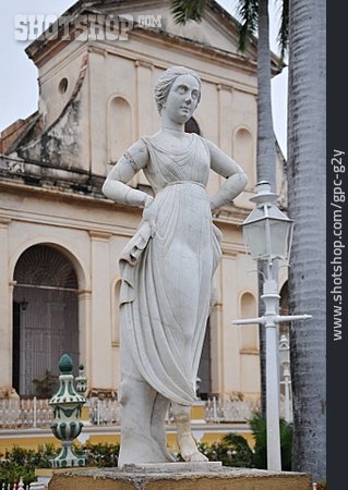 
                Statue, Trinidad, Frauenfigur                   