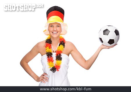 
                Junge Frau, Fußball, Fußballfan, Deutschlandfan                   